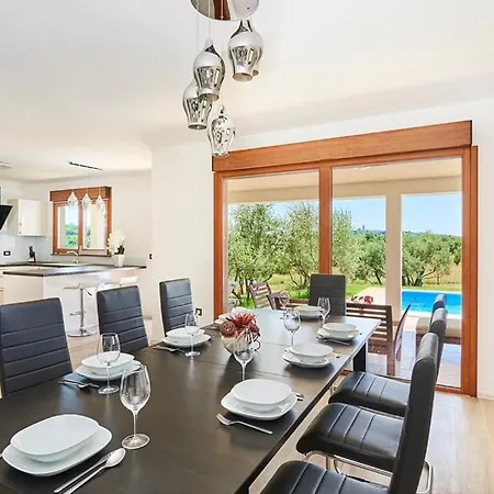 Villa Buje Ferienhaus *