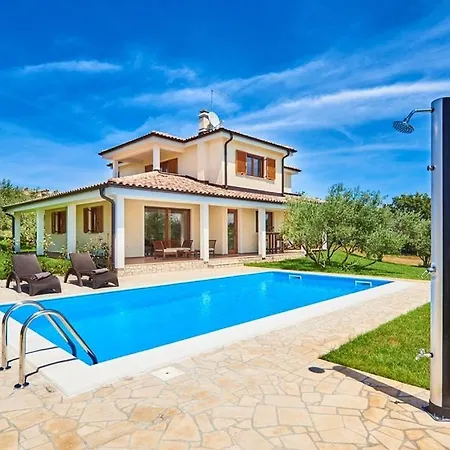 Villa Buje Tatil Evi